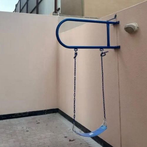 مراجيح جدارية