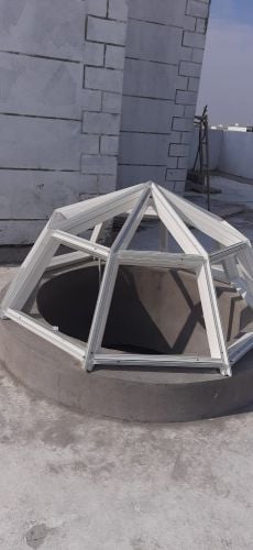 أعمال الألمونيوم والزجاج