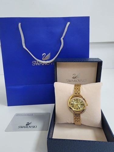 ساعات سواروفسكي عرض