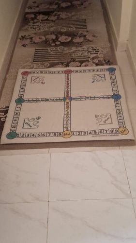 طاولة سجن سفنج من دون اجران