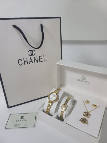 ماركه شانيل مع ديور عرض 