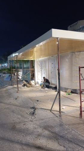 المظلات والسواتر الحديثه