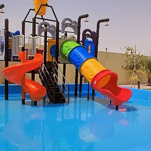 مسبح والعاب اطفال