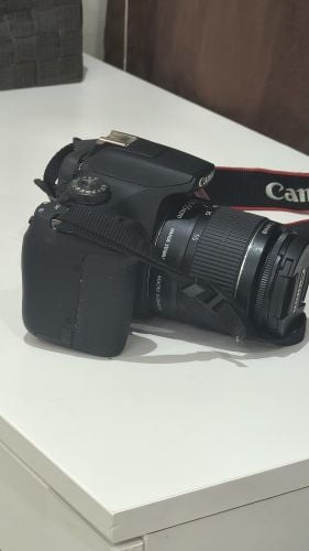 Canon DSLR EOS2000D 18-55MM