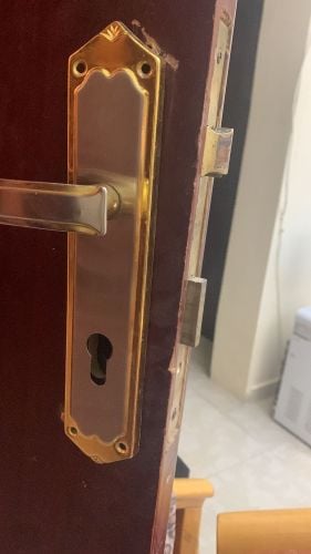 فتح الأبواب و الصيانة و التصليح