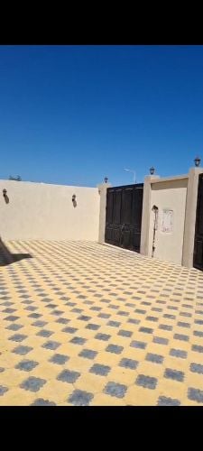 للبيع فيلا بالرويس