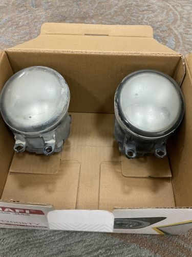 طقم كشافات لكزس 2011