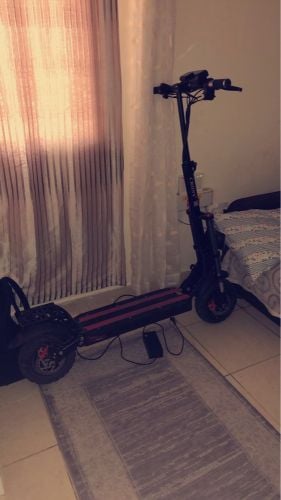 سكوتر كهربائي 