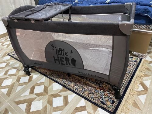 hauk baby play and sleep cot 