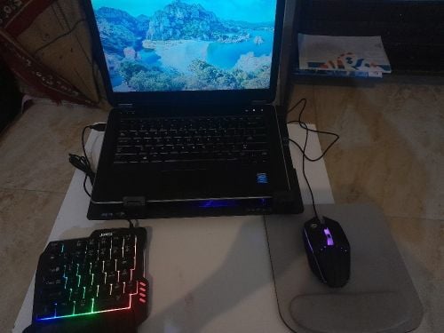 لابتوب  ديل