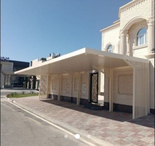 مظلات السيارات