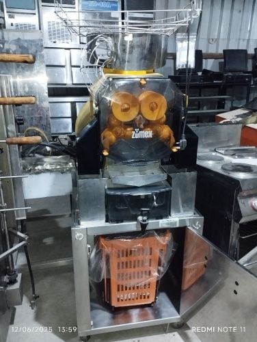 frech orange juice machine