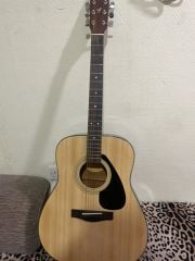 Yamaha acoustic guitar 