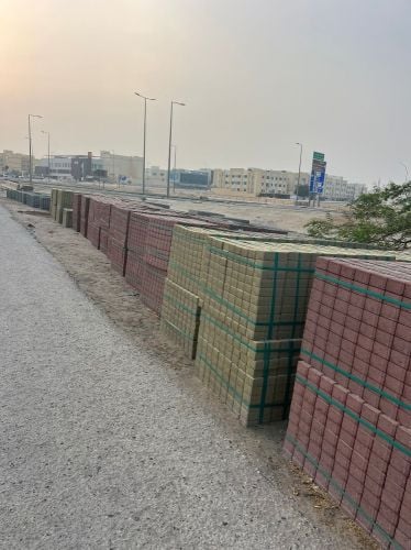 للبيع انترلوك وكربستون وطابوق