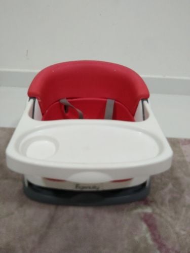 كرسي طعام أرضي للاطفال