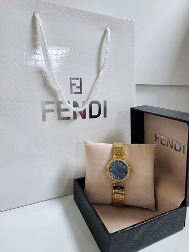 ساعة نسائي فندي