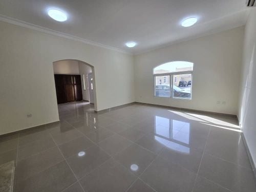 Villa 5 Bhk UF / Al Thumama