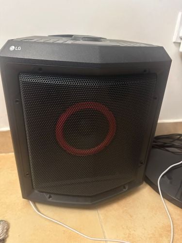 LG speaker for Sale