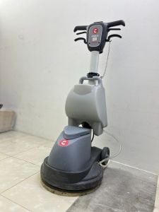 Professinal floor cleaning machie