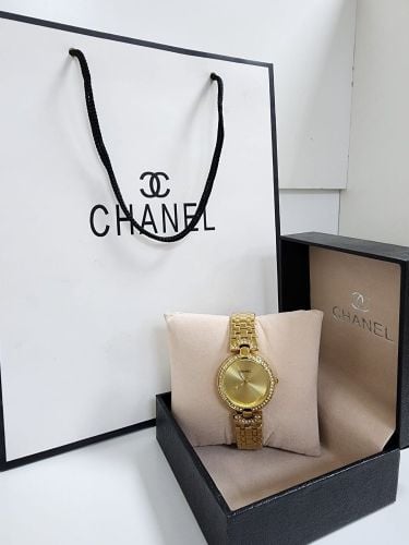 ساعات عرض نسائيه شانيل