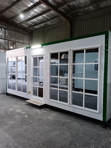 Cabin 3/6 for sale