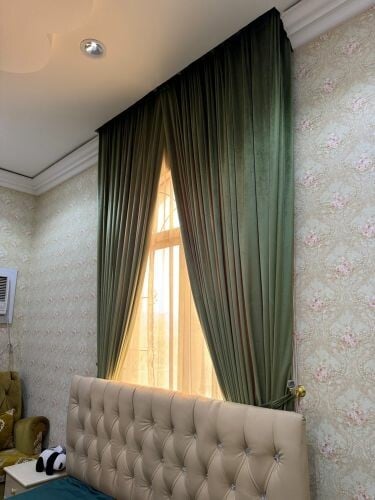 Curtain