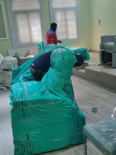 سيارات مغلقة لنقل اثاثكم الفاخر