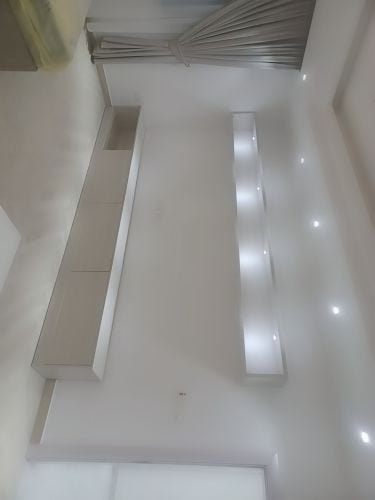 Decor and mirror