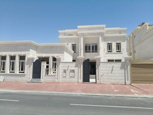 للبيع فيلا اول ساكن جديده بالثميد