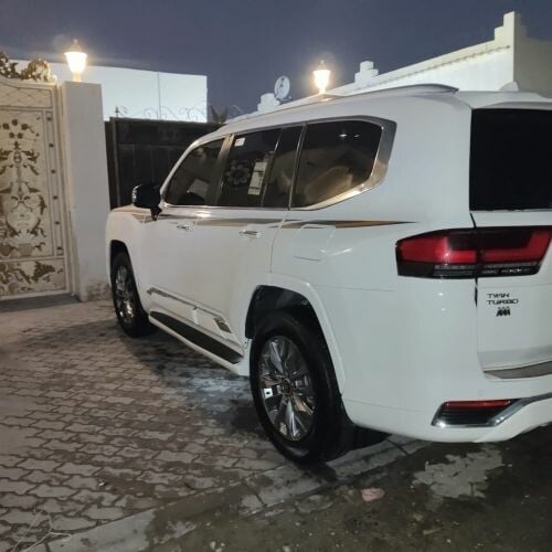 عناية  بسيارات دقيقة 