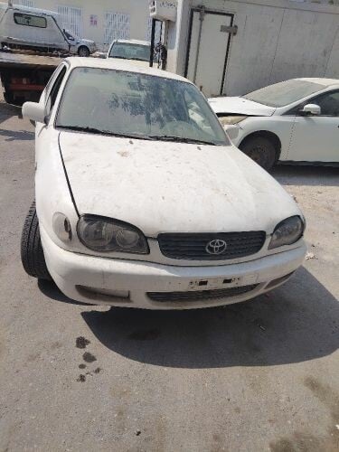 Corolla 2000 is available everyth
