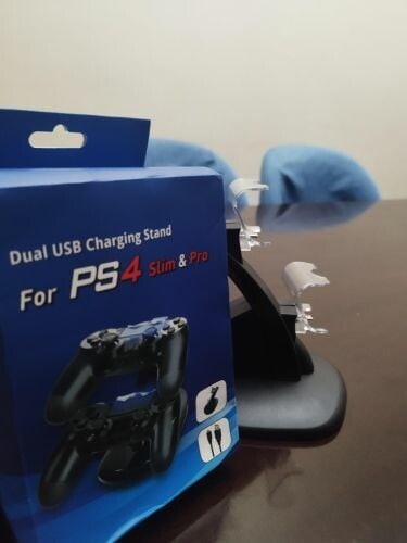 Hand charger for PS4 and PS4 pro