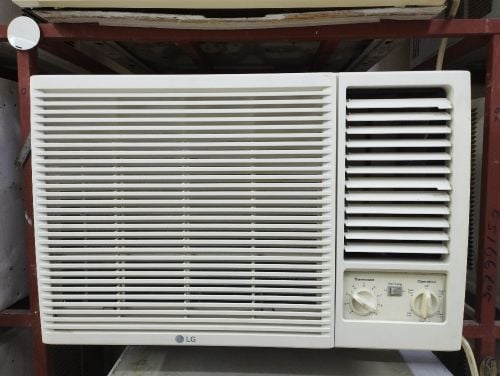 Good Condition AC for sale.