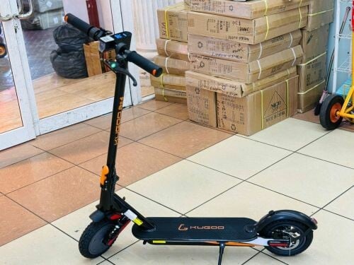 E SCOOTER JUMPING MODEL