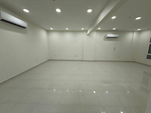 ايجار شقه بالوعب ٣ غرف اول ساكن 