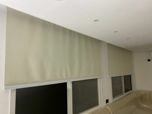 Roller curtains 