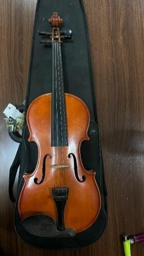 كمان صنع فرنسي