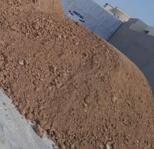 طين مخلوط بالعناصر الغذائية