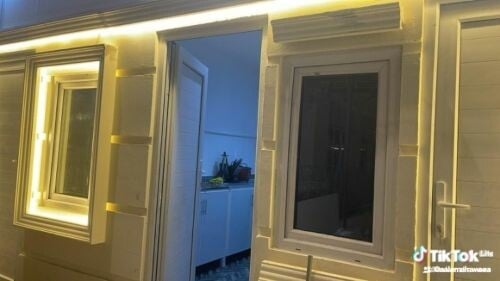 كباين ممتازة بديكورات فخمة.