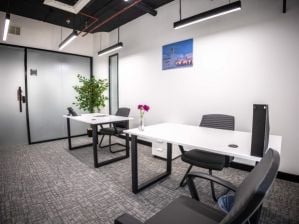 مكتب خاص جديد في لوسيل