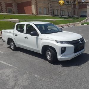 ميتسوبيشي ال 200  بيك اب