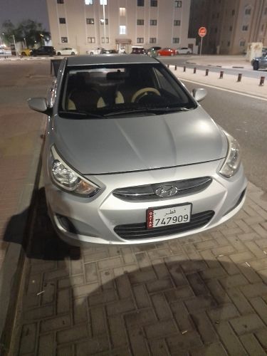 توجد سياره توصيل طلبات وترحيل