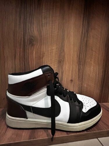 Nike Air Jordan 1