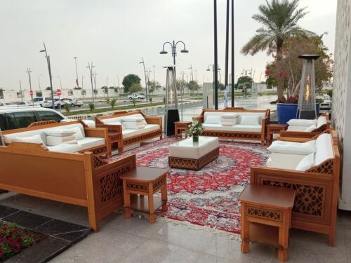 تأجير كرسي  و طاولات