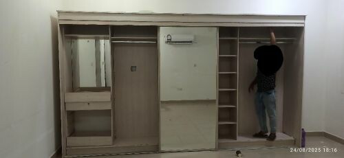 نجار فك وتركيب غرف النوم والستائر