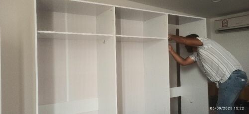 نجار فك وتركيب غرف النوم والستائر