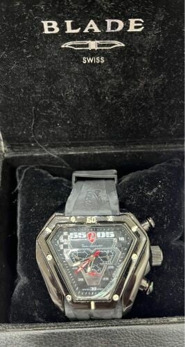 ساعه نادره لامبرقيني