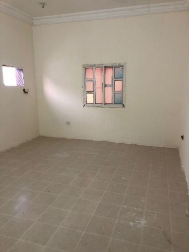 لـلبـيع بيتين فـاضـين بعين خـالـد