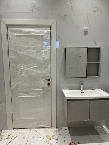 متوفر تفصيل أبواب الغرف و حمامات 