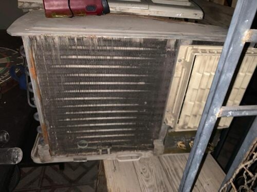 DAMAGE AC BUY PLEASE CALL 316237O